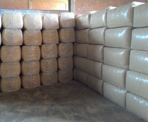 214801572_1778877245628816_6955316388578317722_n-300x247 MARAVALHA VENDA VAREJO EM SP